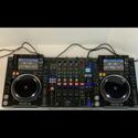 (2) CDJ 2000NXS2 + (1) DJM900NXS2