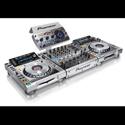 2x CDJ 2000 Nexus &amp; 1x DJM 900 Nexus