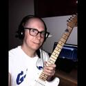 Erfaren sologitarrist s&ouml;ker band