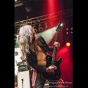 H&aring;rdrocksgitarrist s&ouml;ker band