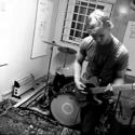 18-&aring;rig gitarrist s&ouml;ker band!