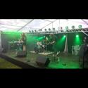 Quirky popband s&ouml;ker saxofonist