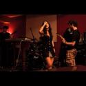 Sångerska söker band - metal