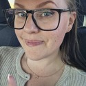 Amatör sångerska söker seriös musikframtid